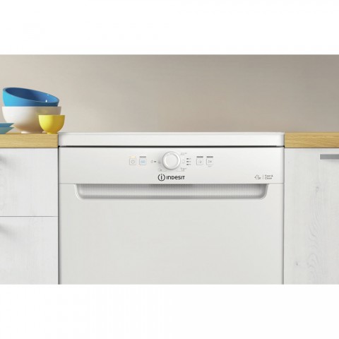 Посудомоечная машина Indesit DFE 1B19 14