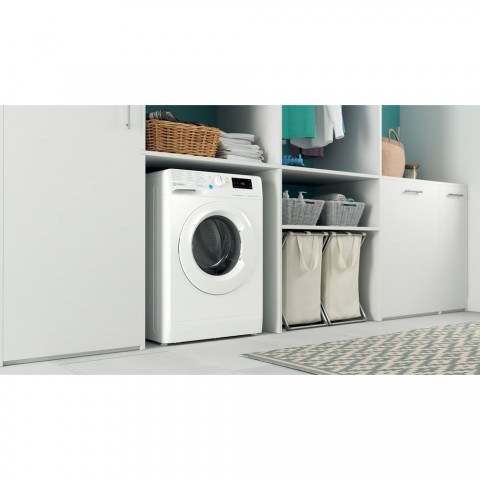 Стиральная машина Indesit BWSE 61051 WWV RU