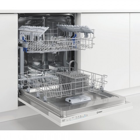 Посудомоечная машина  Indesit DIE 2B19 A