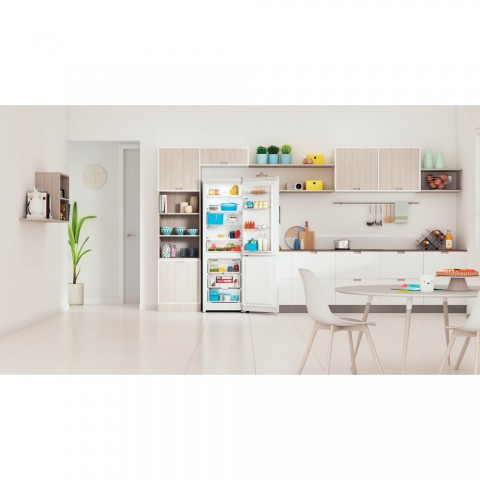 Холодильник Indesit ITS 5180 W