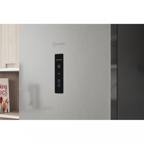 Холодильник Indesit ITS 5200 X