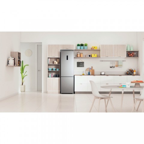 Холодильник Indesit ITR 5200 X