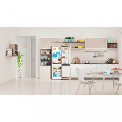 Холодильник Indesit ITR 4180 E