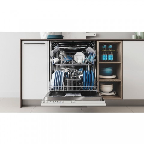 Посудомоечная машина  Indesit DIE 2B19 A