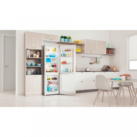 Холодильник Indesit ITS 4180 W