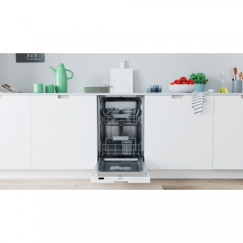 Посудомоечная машина  Indesit DSIC 3M19