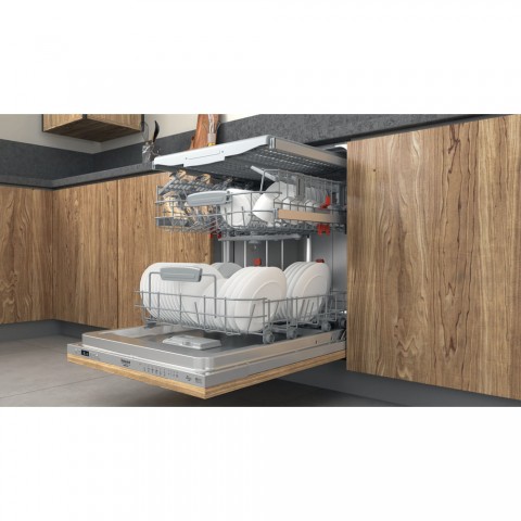 Посудомоечная машина  Ariston HI 5030 WEF