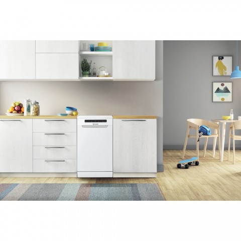Посудомоечная машина Indesit DSFC 3M19