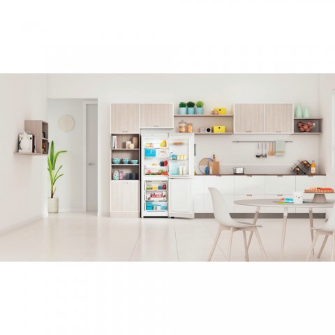 Холодильник Indesit ITS 4160 W