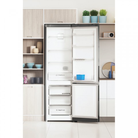 Холодильник Indesit ITR 5200 X