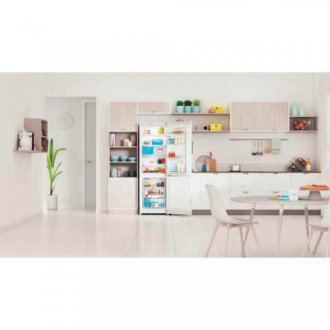 Холодильник Indesit ITS 4180 W