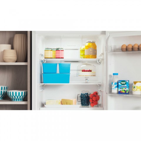 Холодильник Indesit ITR 5160 W