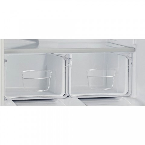 Холодильник Indesit ES 15